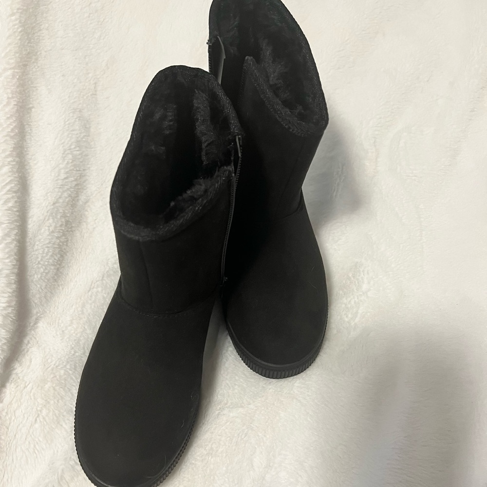 Cat & Jack girls black boots new